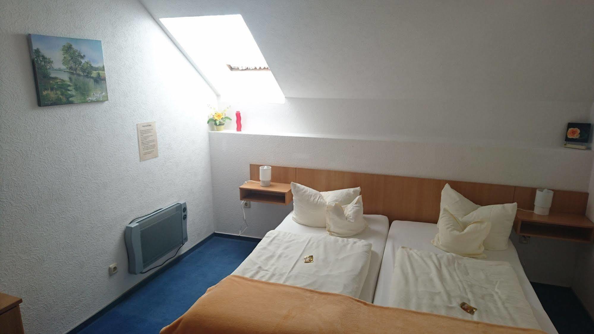 Hotel-Pension Am Muehlberg Lübbenau Exteriör bild