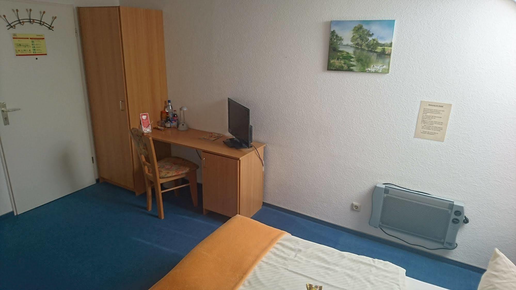 Hotel-Pension Am Muehlberg Lübbenau Exteriör bild